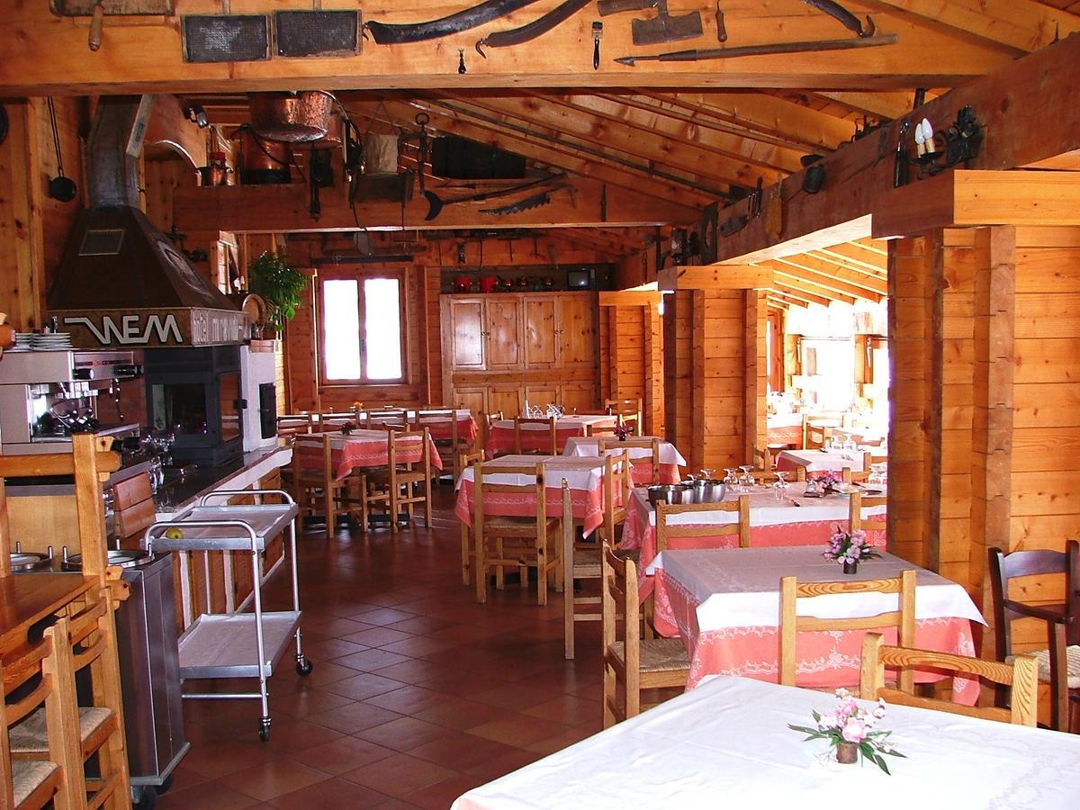 Hotel Miravidi Ла-Мадлен Экстерьер фото